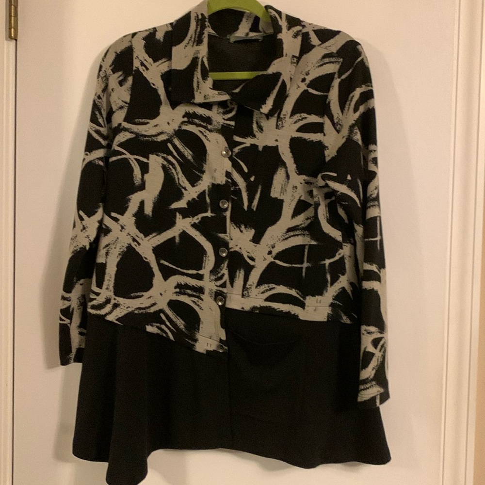 NWOT asymmetrical fun designer top.